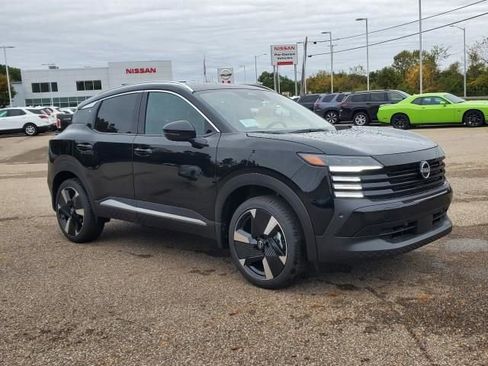 New 2026 Nissan Kicks SR w/ SR Premium Package image 7