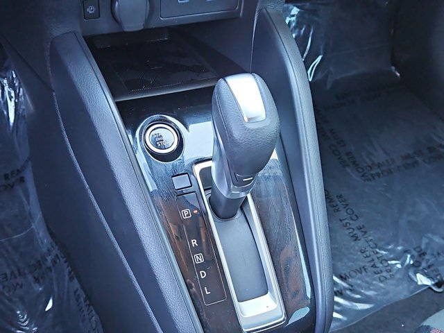 Certified 2025 Nissan Versa SR w/ Trunk Package FWD image 16