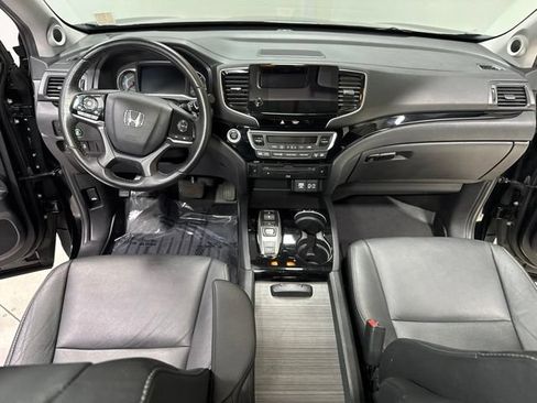 Used 2021 Honda Pilot Touring image 4