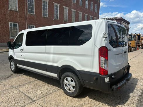 Used 2017 Ford Transit 350 XLT RWD image 4