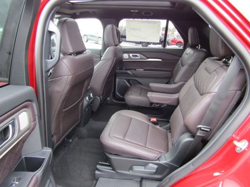 New 2026 Ford Explorer Platinum AWD/4WD image 15