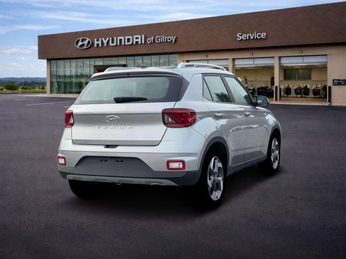 New 2026 Hyundai Venue SEL FWD image 7