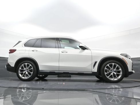 Used 2023 BMW X5 xDrive40i w/ Luxury Seating Package AWD/4WD image 28