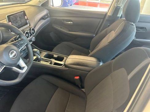 Used 2024 Nissan Sentra SV FWD image 22