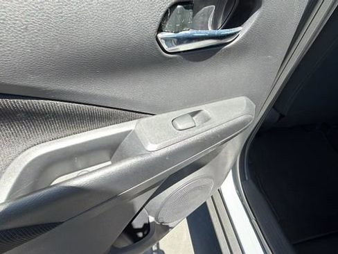 Used 2024 Nissan Kicks SV FWD image 15