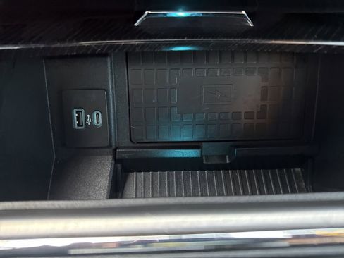 Used 2022 Ford F450 Platinum w/ FX4 Off-Road Package image 48