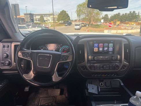 Used 2019 GMC Sierra 2500 Denali w/ Duramax Plus Package image 10