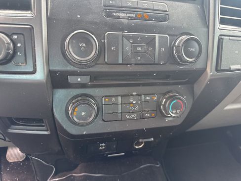 Used 2018 Ford F150 XLT image 14