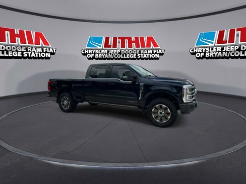 Used 2024 Ford F250 King Ranch w/ FX4 Off-Road Package AWD/4WD image 3