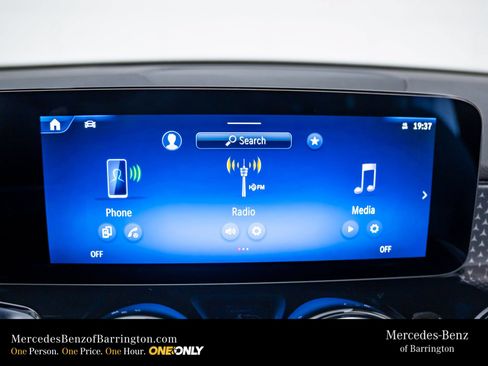 New 2026 Mercedes-Benz GLB 250 4MATIC image 28