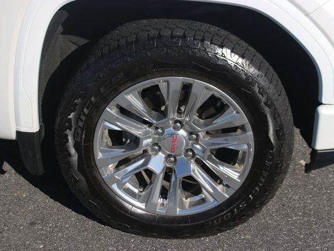 Used 2025 GMC Sierra 1500 Denali w/ Technology Package AWD/4WD image 38
