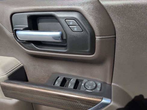 Used 2019 Chevrolet Silverado 1500 LT w/ All-Star Edition AWD/4WD image 16
