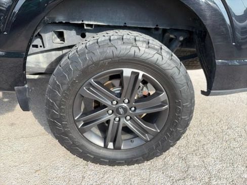 Used 2022 Ford F150 XLT w/ Equipment Group 302A High AWD/4WD image 19