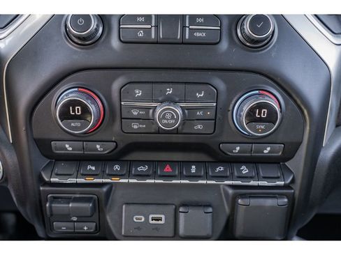 Used 2021 Chevrolet Silverado 1500 LT Trail Boss w/ Convenience Package II image 17