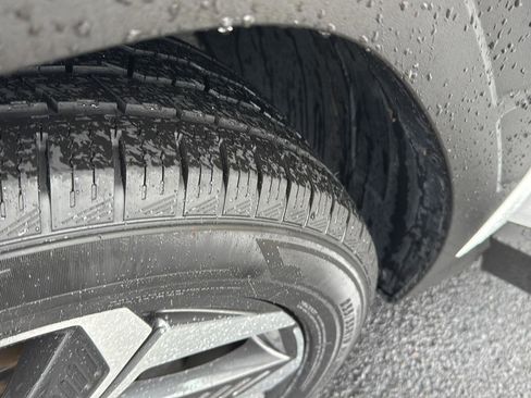 Used 2024 Hyundai Tucson Limited image 35