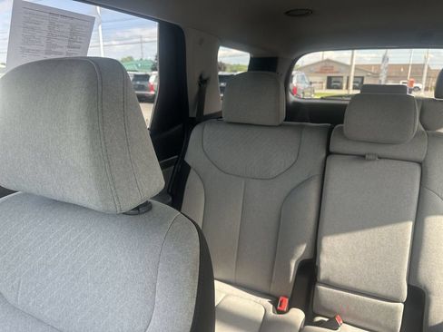 Used 2023 Hyundai Palisade SE w/ Cargo Package AWD/4WD image 12