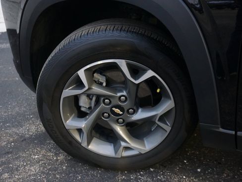 Certified 2024 Chevrolet Trax LT w/ LT Convenience Package image 27