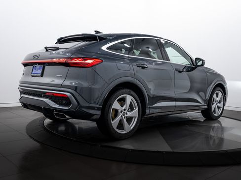 New 2025 Audi Q5 Prestige image 4