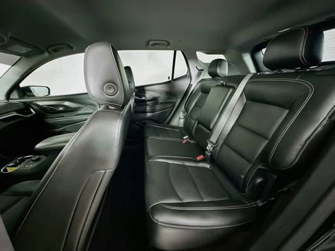 Used 2022 GMC Terrain SLT AWD/4WD image 14
