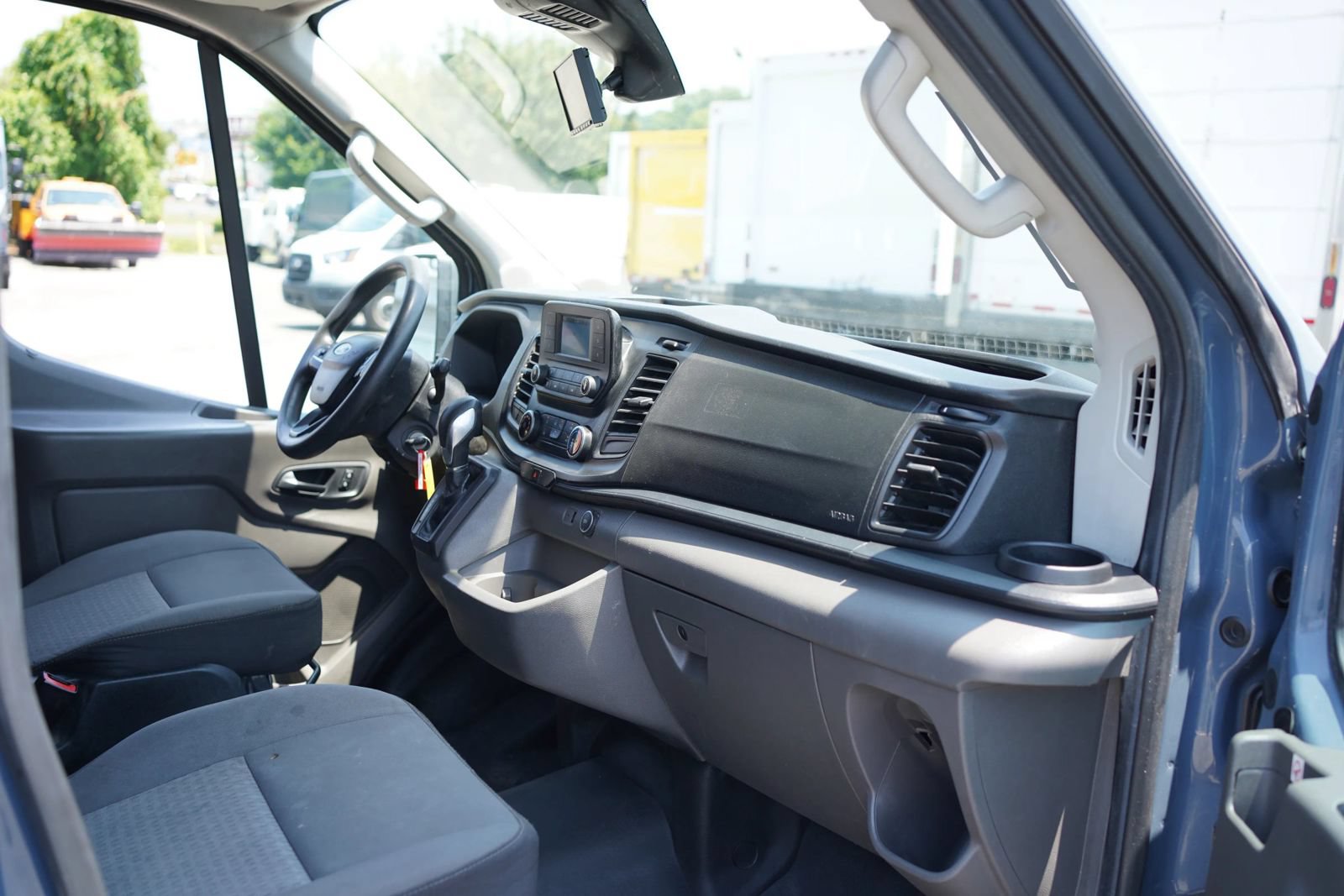 Used 2019 Ford Transit 250 148 High Roof Extended RWD image 2