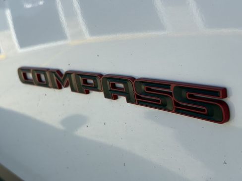Used 2023 Jeep Compass Trailhawk AWD/4WD image 13