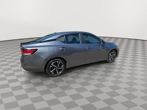 Used 2024 Nissan Sentra SV FWD image 8