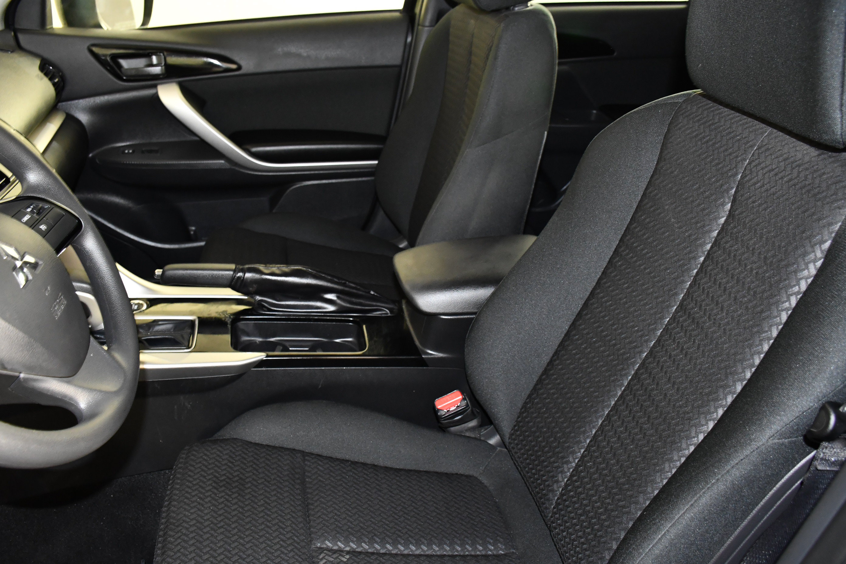 Used 2024 Mitsubishi Eclipse Cross ES AWD/4WD image 35