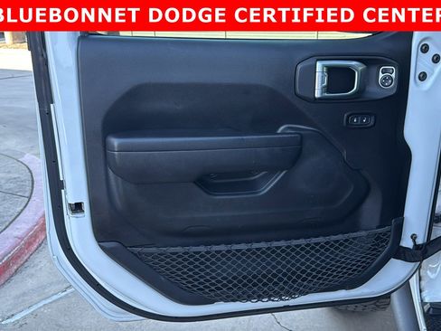 Used 2021 Jeep Gladiator Mojave w/ Trailer Tow Package image 12