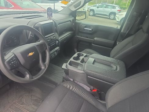 Used 2023 Chevrolet Silverado 1500 Custom AWD/4WD image 12