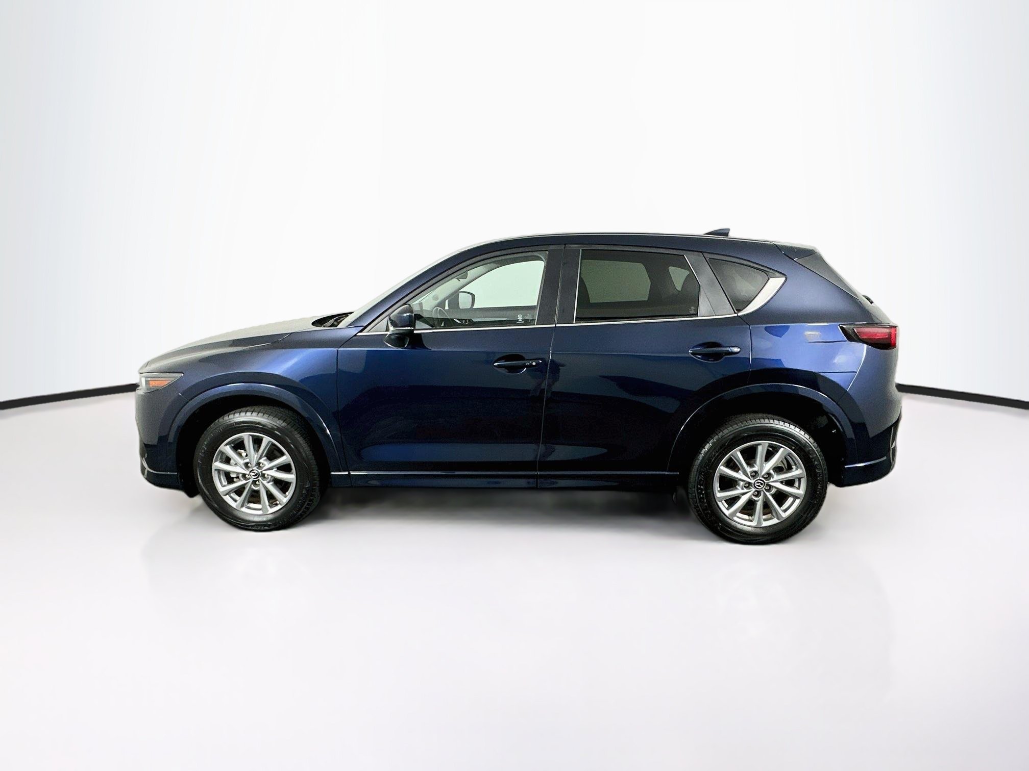 Used 2025 MAZDA CX-5 AWD 2.5 S w/ Select Package image 4