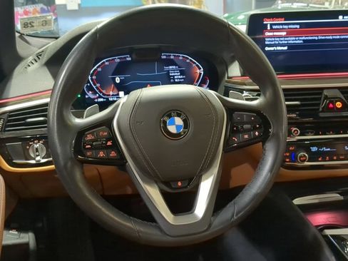 Used 2023 BMW 540i xDrive AWD/4WD image 2