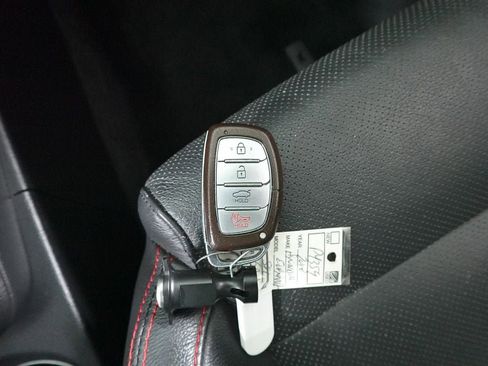 Used 2018 Hyundai Elantra Sport image 32