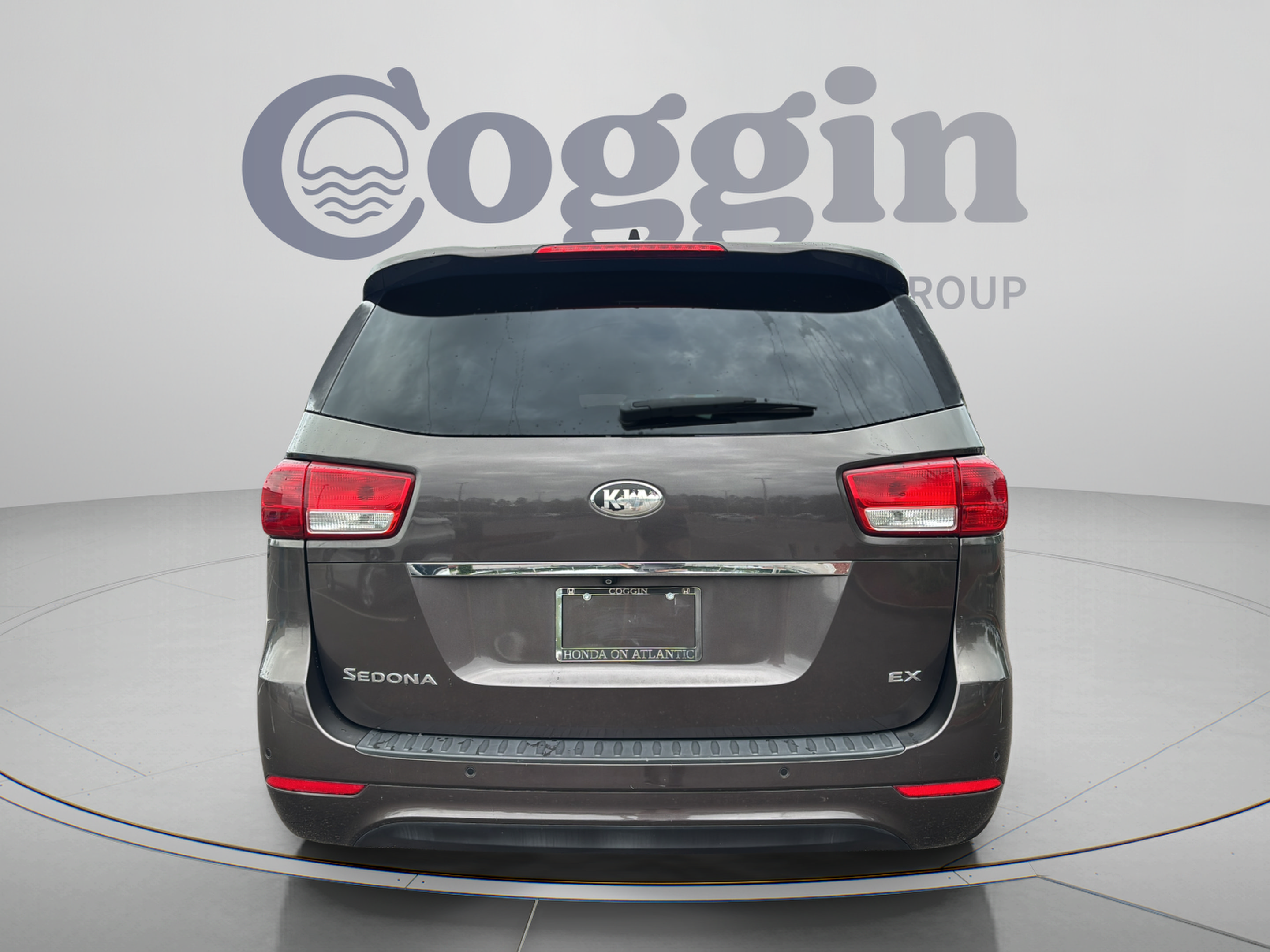 Used 2018 Kia Sedona EX FWD image 4