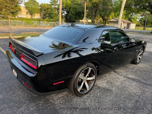 Used 2015 Dodge Challenger R/T Plus RWD image 4
