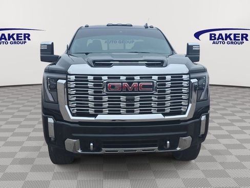 Used 2024 GMC Sierra 2500 Denali w/ Denali Reserve Package image 2