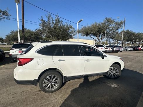 Used 2017 Subaru Outback 3.6R Touring w/ Popular Package #5A image 4