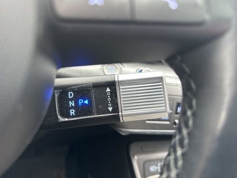 Used 2024 Hyundai Kona Limited image 22