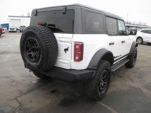 Used 2022 Ford Bronco Wildtrak image 5