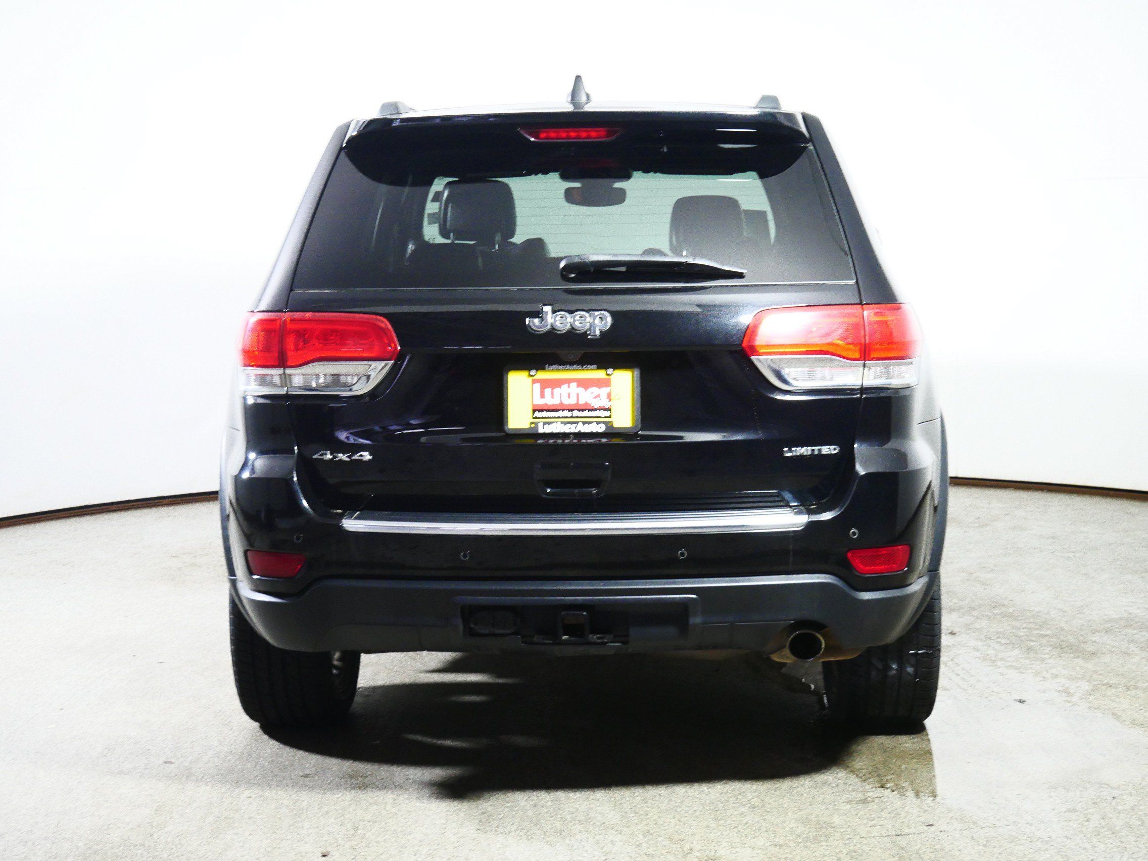 Used 2019 Jeep Grand Cherokee Limited w/ Trailer Tow Group IV AWD/4WD image 6