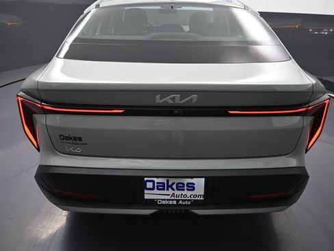 New 2026 Kia K4 FWD image 31