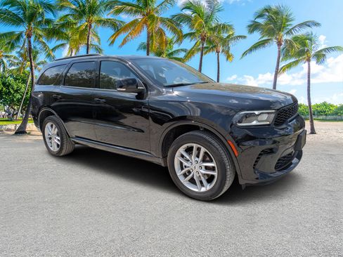 Used 2025 Dodge Durango GT AWD/4WD image 2