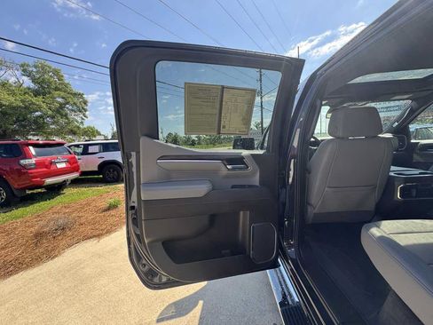 Used 2023 GMC Sierra 1500 SLT w/ SLT Premium Package AWD/4WD image 31