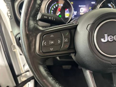 Used 2023 Jeep Wrangler Unlimited w/ Cold Weather Group image 15