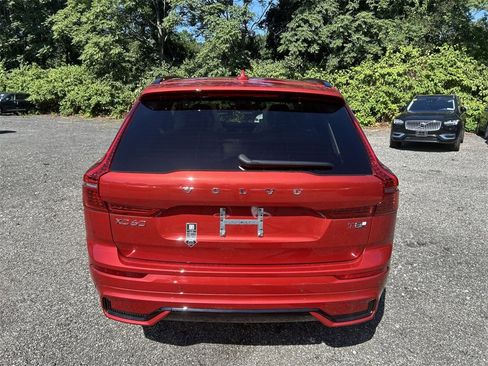 New 2025 Volvo XC60 T8 Plus w/ Climate Package image 7