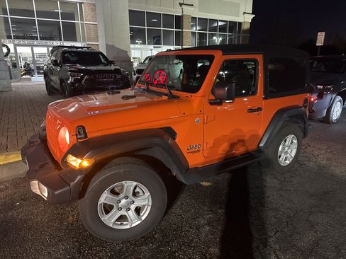 Used 2018 Jeep Wrangler Sport image 4
