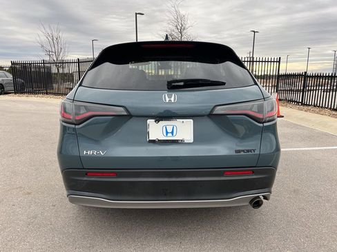 Used 2023 Honda HR-V Sport image 5