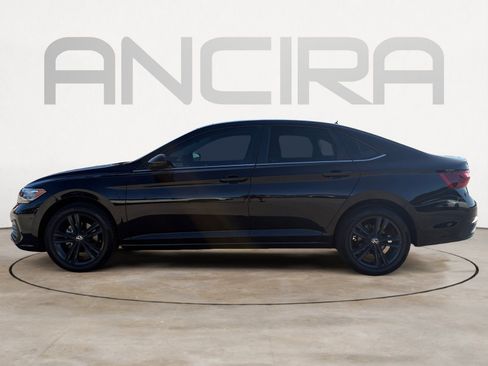 Certified 2022 Volkswagen Jetta SE FWD image 7