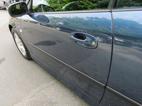 Used 2007 Saab 9-3 2.0T w/ Premium 16 Pkg FWD image 10
