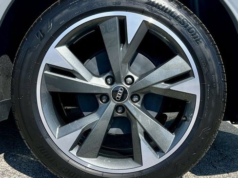 Used 2024 Audi Q4 e-tron Premium w/ Convenience Package AWD/4WD image 30