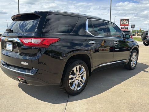 Used 2018 Chevrolet Traverse High Country AWD/4WD image 19